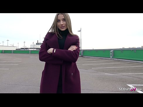 ❤️ VĀCU SKAUTS IR SAPNIS, PIESKARAS STEELE, AUTOSTĀVVIETA TELLTALE UN SEXY PAR NAUDU ❤❌ Kaltais porno pie mums ❌️